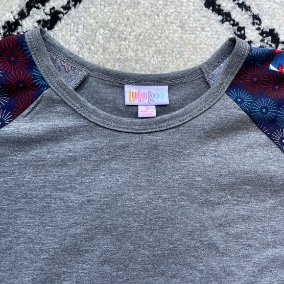 LulaRoe Raglan Tee Brand New - Picture 4 of 4